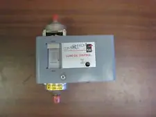 Johnson Controls P128AA-17C Pressure Control Series P128 120 Seconds Time Delay 120/240 VAC