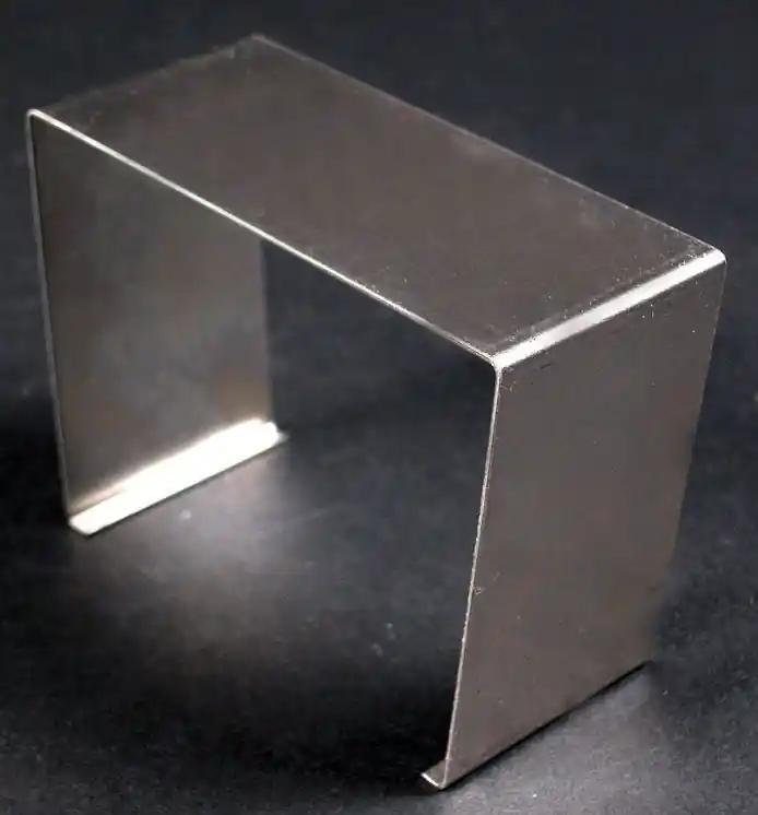 Wiremold ALA4806 Cover Clip Fitting
