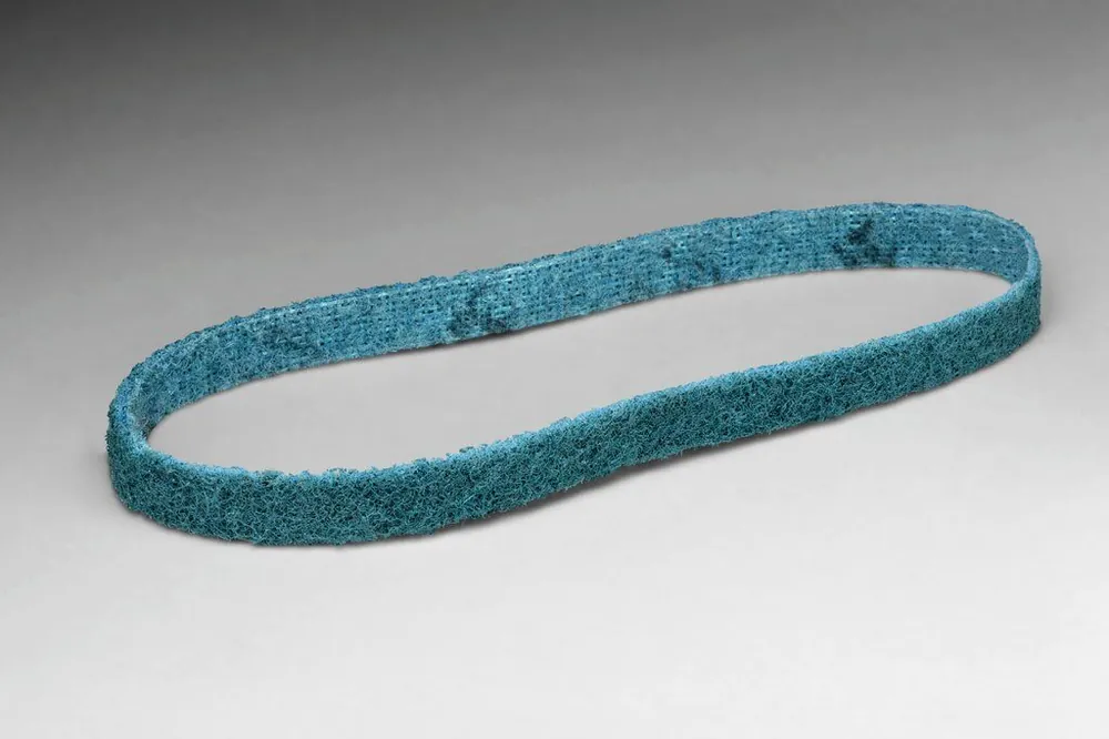 3M 7000045944 SC-BS Surface Conditioning Belt 1/2 in W x 24 in L Very Fine Grade Aluminum Oxide Abrasive